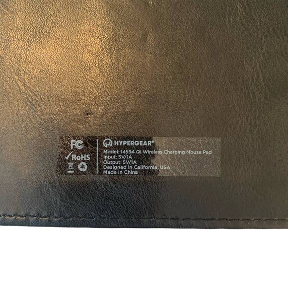 Hypergear Wireless Charging Mouse Pad 14594 - Picture 3 of 9